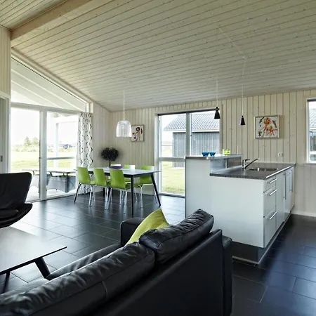 Lalandia Kompleks wypoczynkowy 4*